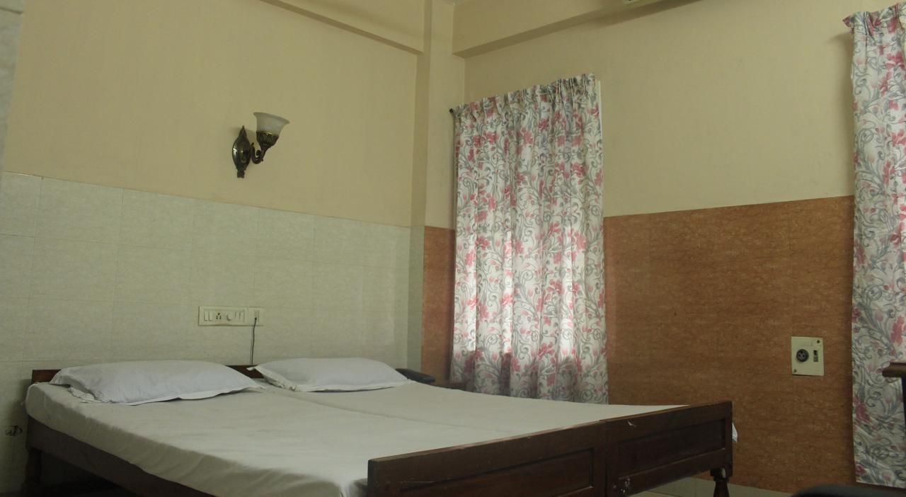 Hotel Sukhvas Thiruvananthapuram Exterior photo